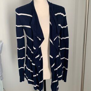 Ann Taylor open front sweater☘️HP